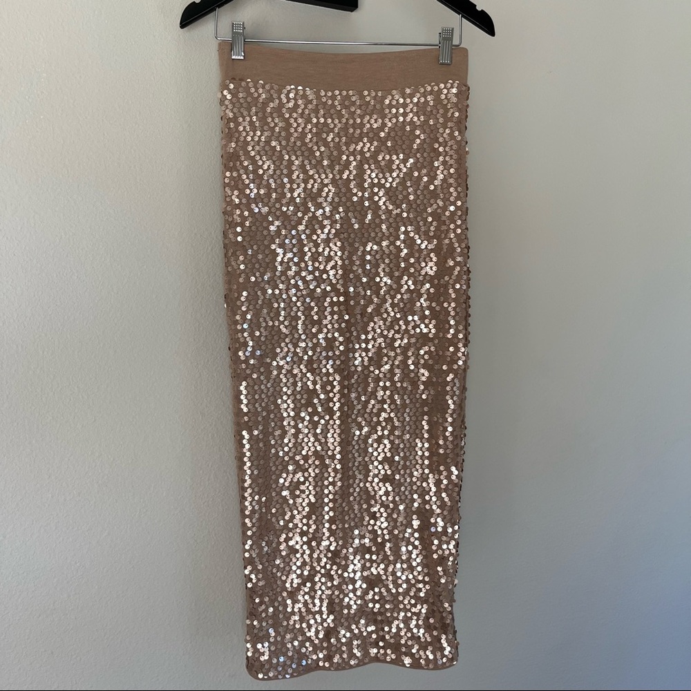 JLUXELABEL Sequin MIDI Skirt